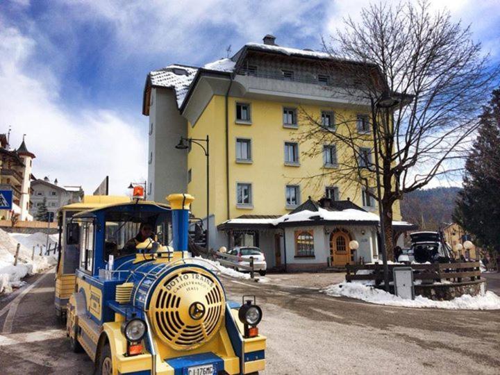 Hotel Vittoria Folgaria Exterior foto