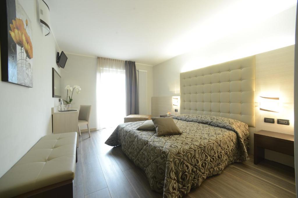 Hotel Vittoria Folgaria Quarto foto